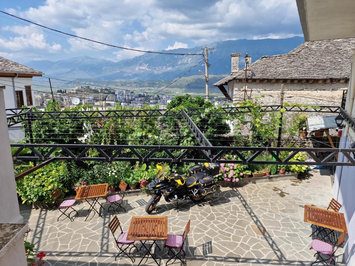 Palorto Traditional Hotel Gjirokastër Extérieur photo